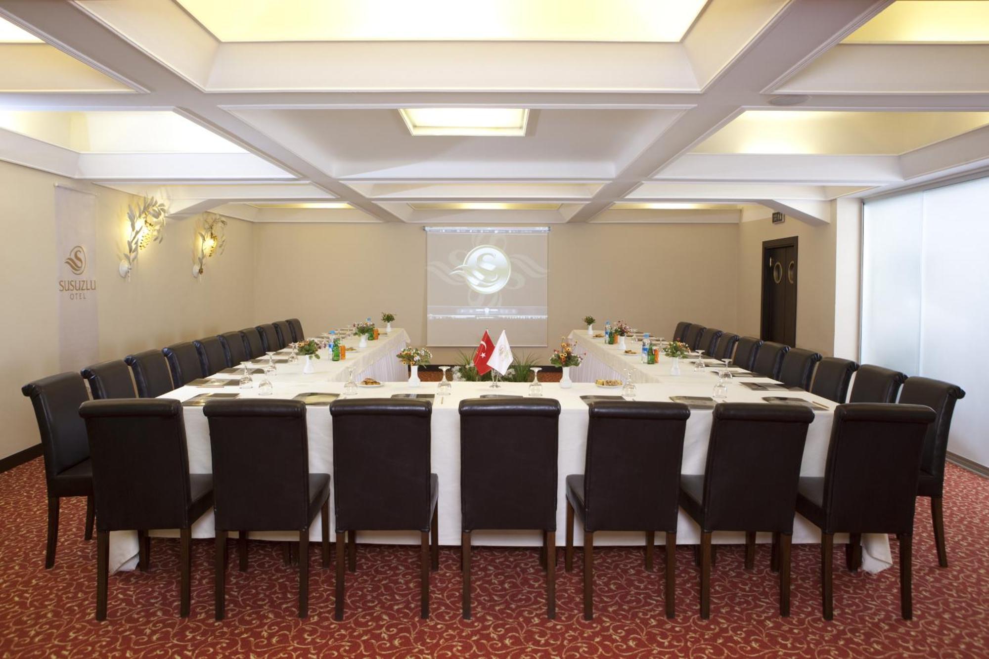 Susuzlu Atlantis Hotel İzmir Exterior foto